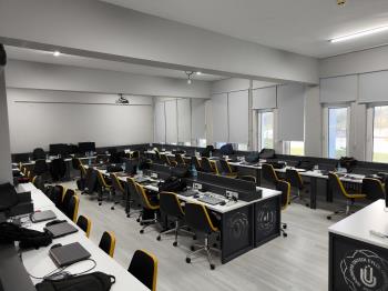 Klasik Derslikten Modern Bilgisayar Laboratuvarına