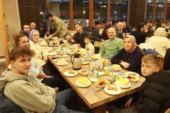 Gönen Meslek Yüksekokulu Ailesi İftar Yemeğinde Buluştu