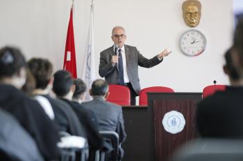 A meeting between the Rector and students was held at our university.