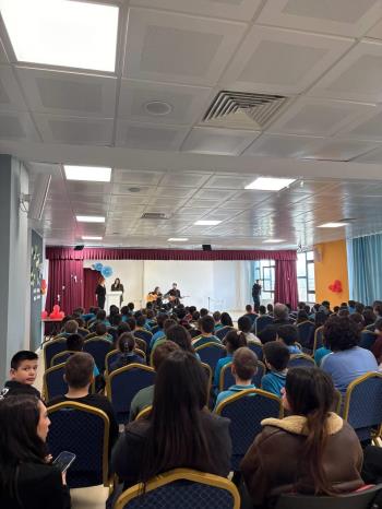Business Administration Students Organize a Meaningful Commemoration of the Çanakkale Victory Through a Folk Music Performance