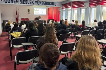 Gönen Meslek Yüksekokulu'nda Bağımlılıkla Mücadele Oryantasyon Programı Gerçekleştirildi